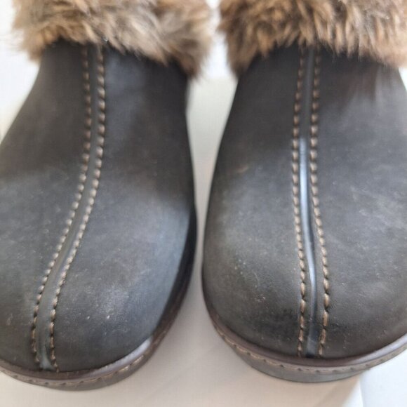 Crocs Womens Cobbler Nubuck Shoes Women 8 - Picture 3 of 8